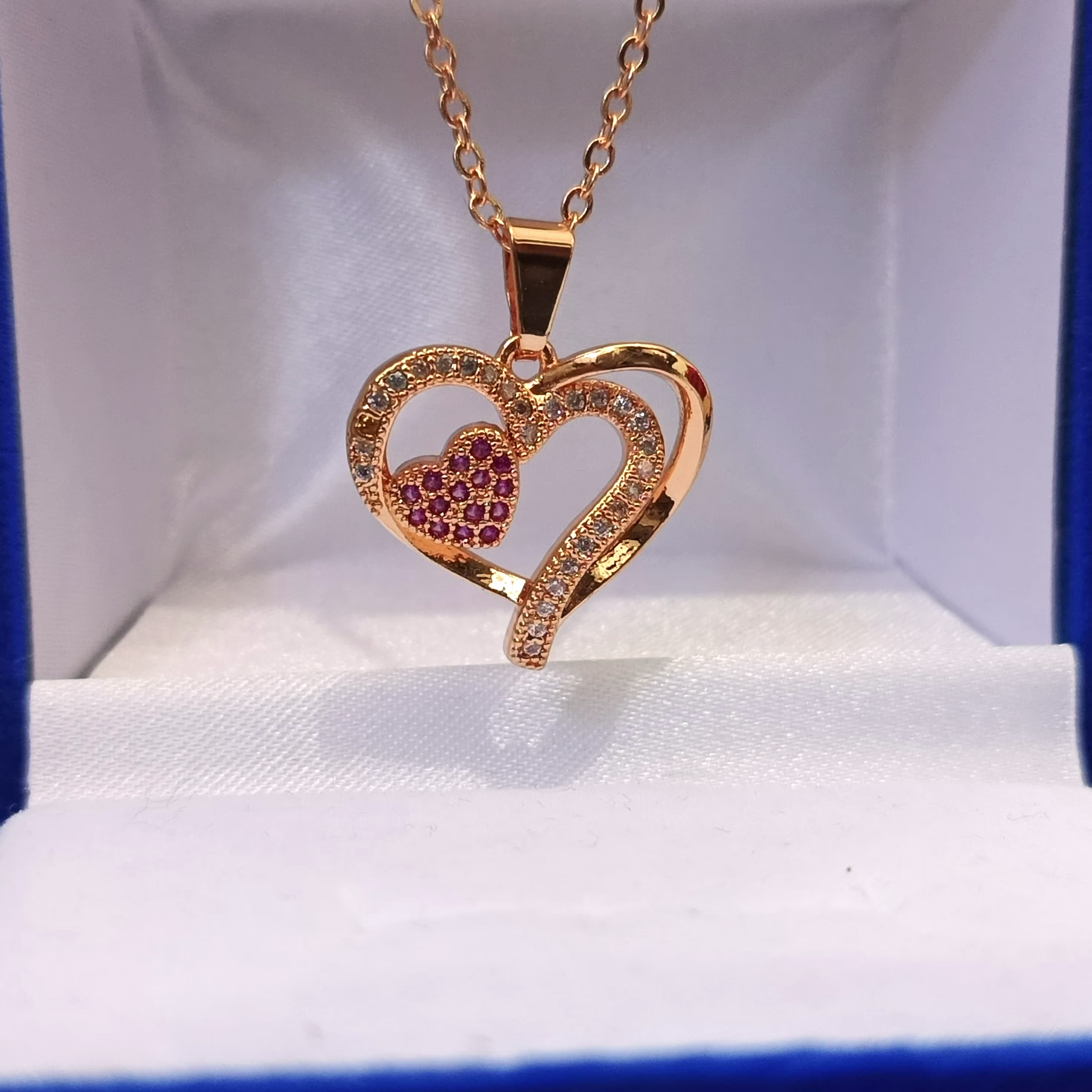 Golden Heart Shaped Necklace Stylish Jewelry Sparkling Heart Design Paved Shining